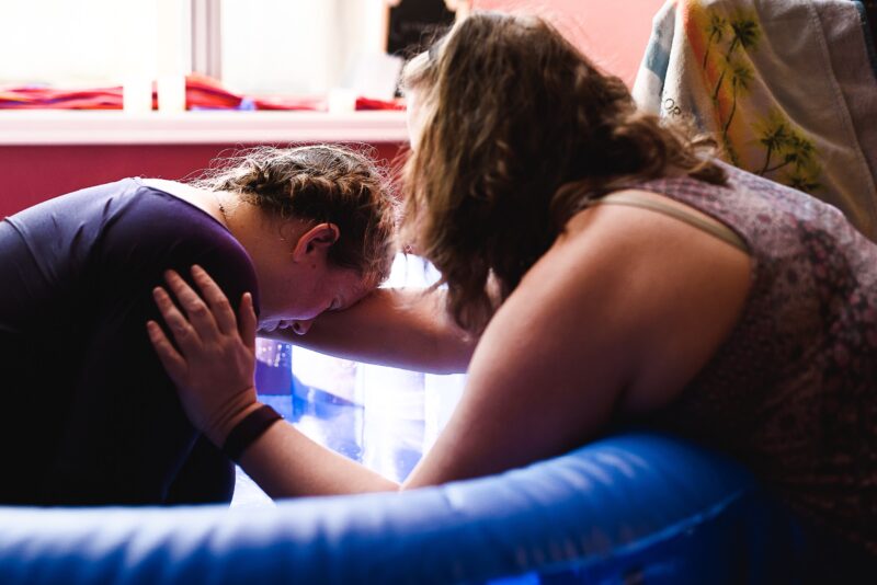 Everything a Doula Can Do for You During a Home Birth